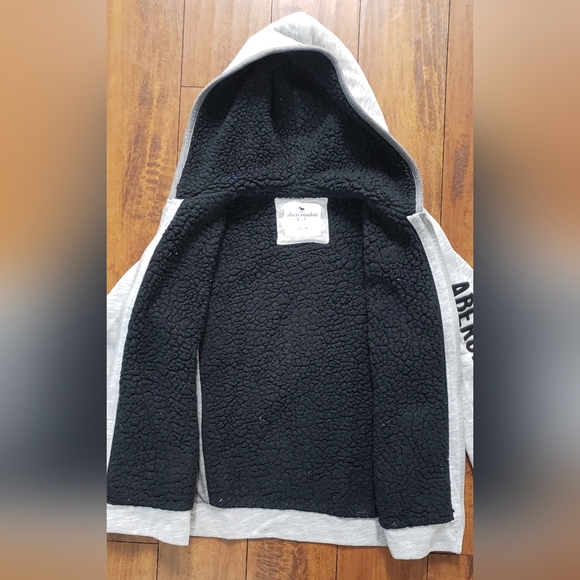 SOLD-Boys Abercrombie Kids Jacket - Picture 4 of 6